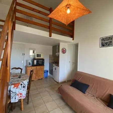 Apartment Terrasse Pres De La - 4 Pers. - Fr-1-81-730